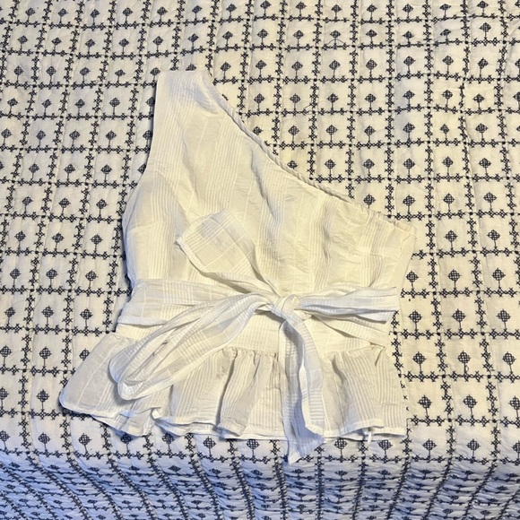 Petal & Pup One Shoulder Ruffle Top - Picture 1 of 3